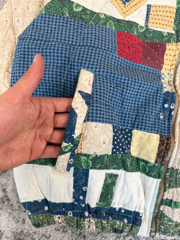 Veste en quilt crop style sportswear design unique vintage fait main upcyclé retravaillé n•672