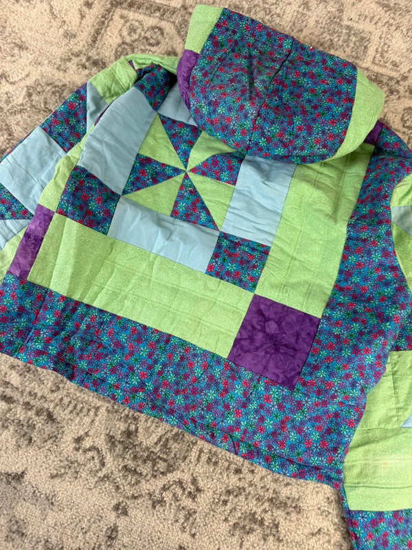 Sweat en quilt crop style sportswear design unique vintage fait main upcyclé retravaillé n•792