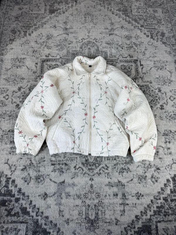 Veste en quilt crop style sportswear design unique vintage fait main upcyclé retravaillé n•806