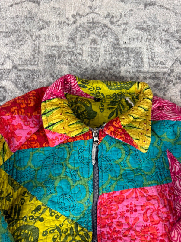 Veste en quilt crop style sportswear design unique vintage fait main upcyclé retravaillé n•810