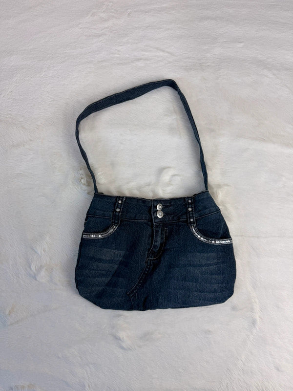 Sac à main en jean design unique fait main upcyclé retravaillé taille unique n•928