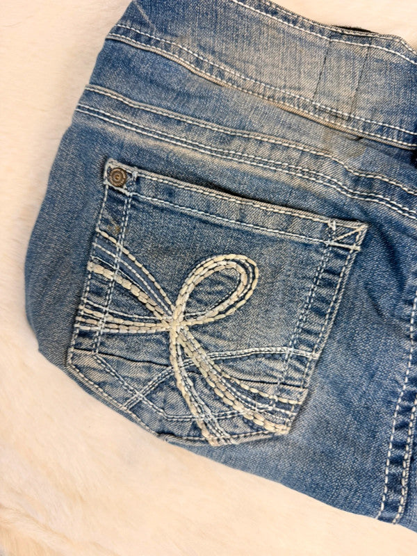 Sac à main en jean design unique fait main upcyclé retravaillé taille unique n•940
