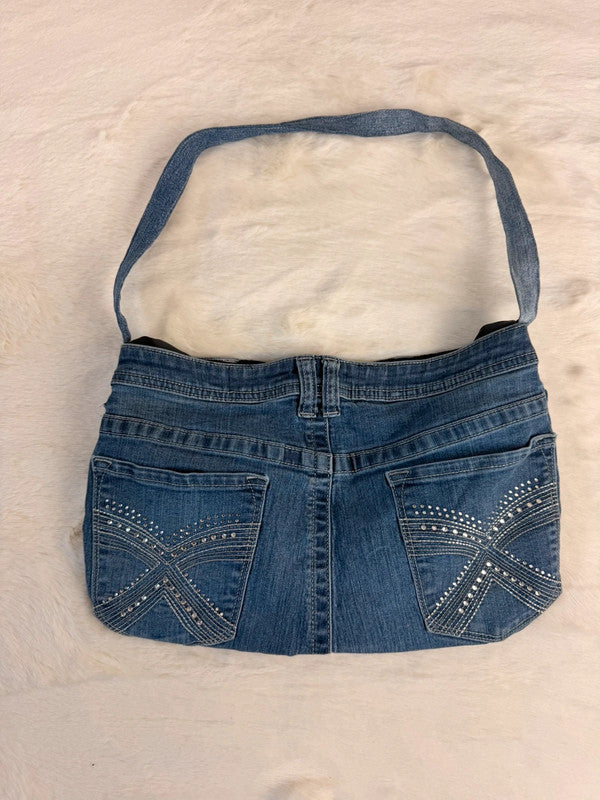 Sac à main en jean design unique fait main upcyclé retravaillé taille unique n•942