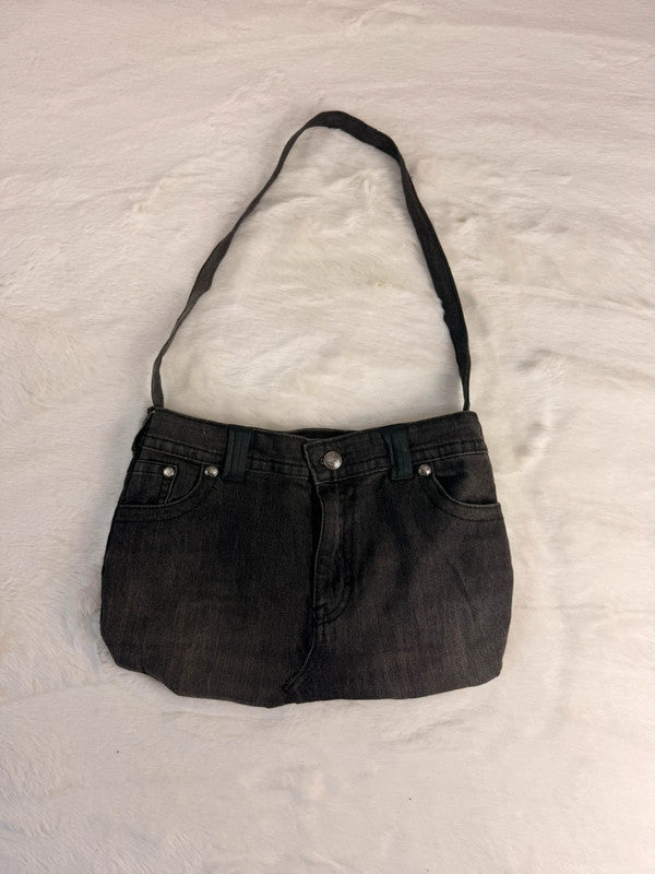 Sac à main en jean design unique fait main upcyclé retravaillé taille unique n•943