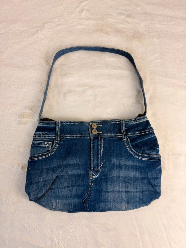 Sac à main en jean design unique fait main upcyclé retravaillé taille unique n•948