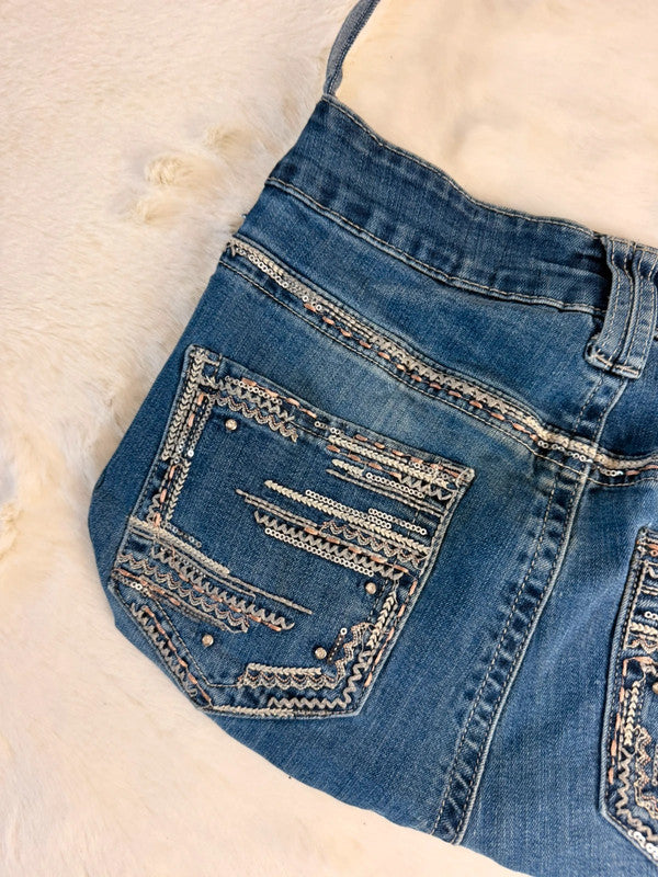 Sac à main en jean design unique fait main upcyclé retravaillé taille unique n•949
