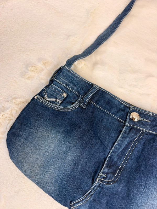 Sac à main en jean design unique fait main upcyclé retravaillé taille unique n•951