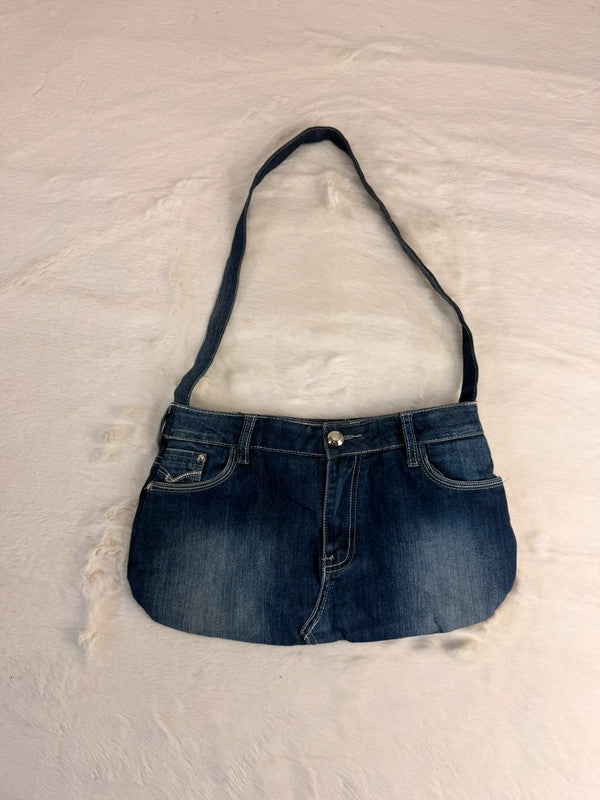 Sac à main en jean design unique fait main upcyclé retravaillé taille unique n•951