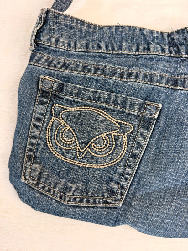 Sac à main en jean design unique fait main upcyclé retravaillé taille unique n•953