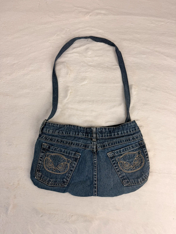 Sac à main en jean design unique fait main upcyclé retravaillé taille unique n•953