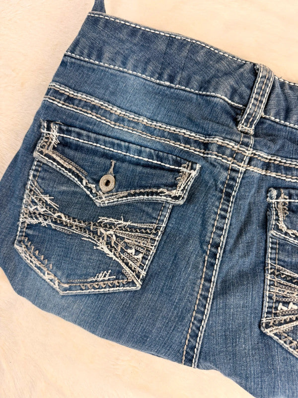 Sac à main en jean design unique fait main upcyclé retravaillé taille unique n•954
