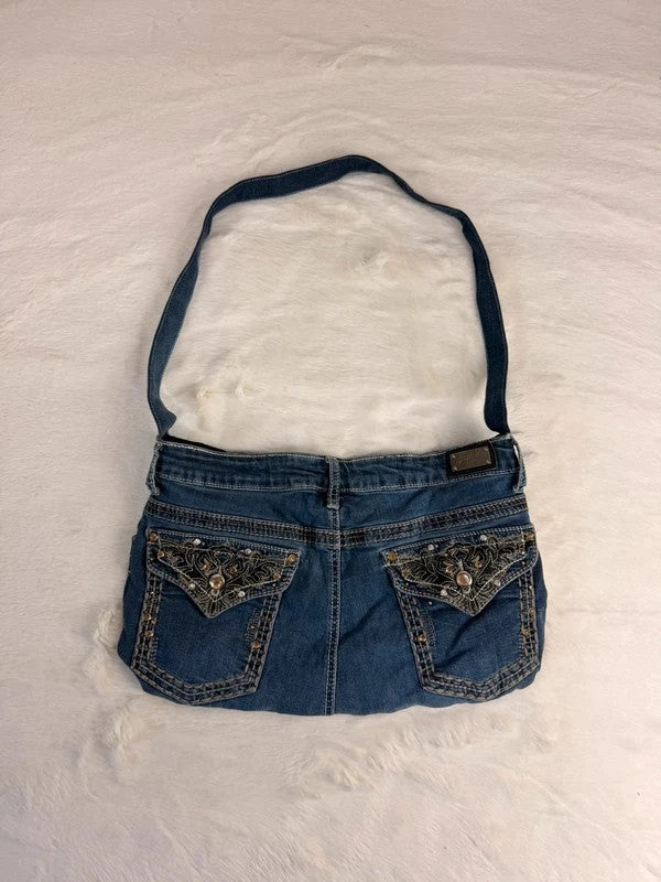 Sac à main en jean design unique fait main upcyclé retravaillé taille unique n•956