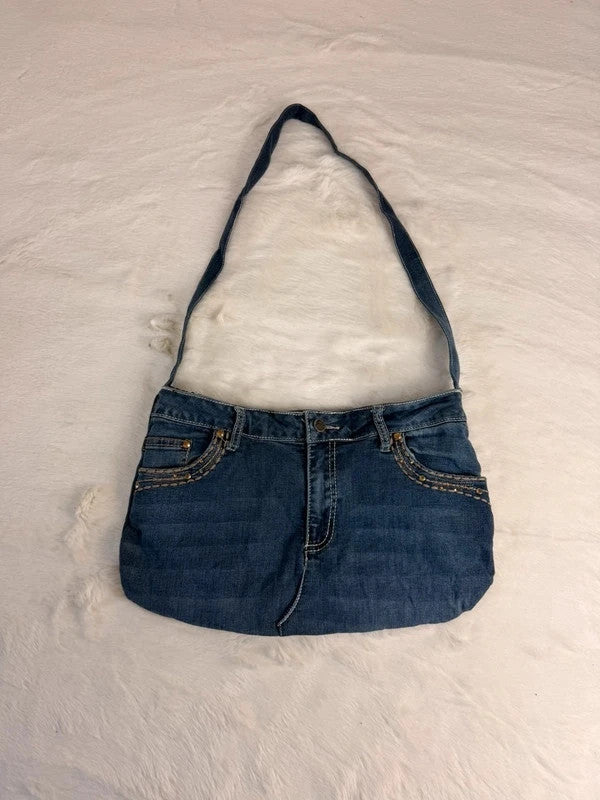 Sac à main en jean design unique fait main upcyclé retravaillé taille unique n•956