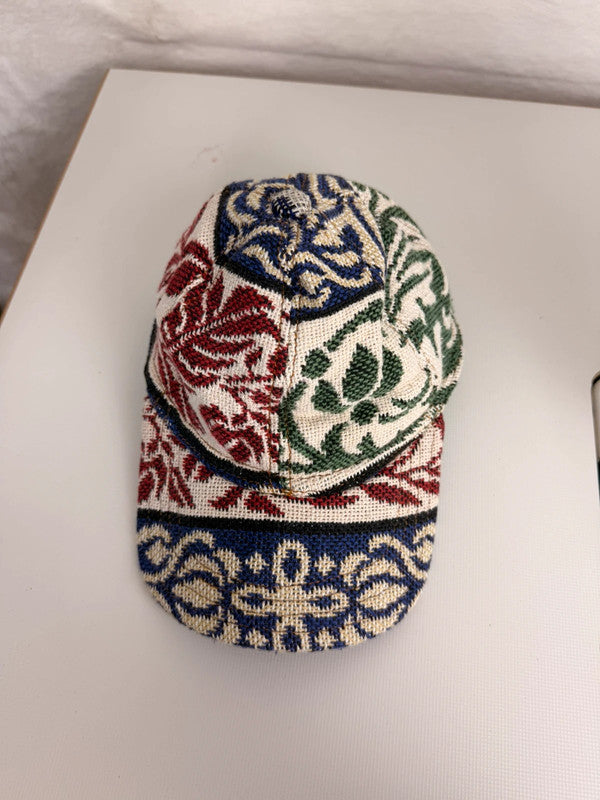 Casquette en tapisserie unisexe unique fait main upcyclé retravaillé et tissé taille unique n•963