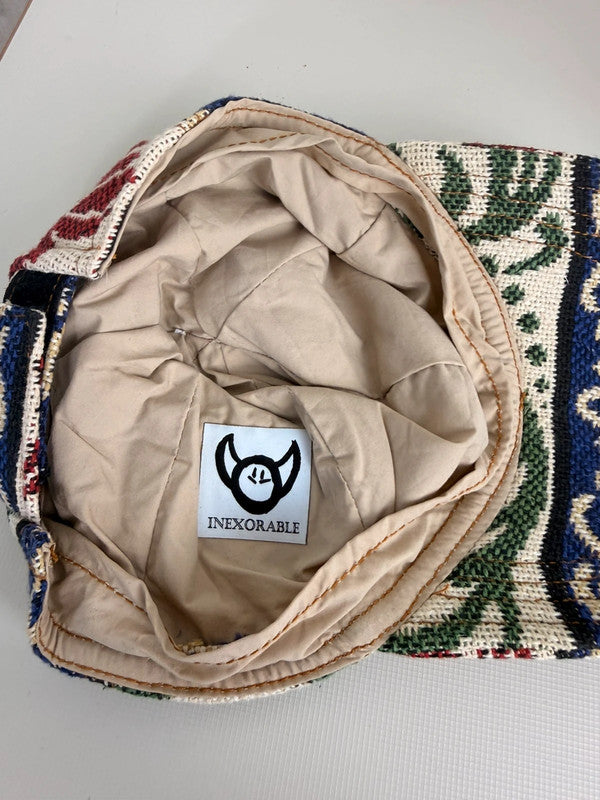Casquette en tapisserie unisexe unique fait main upcyclé retravaillé et tissé taille unique n•963