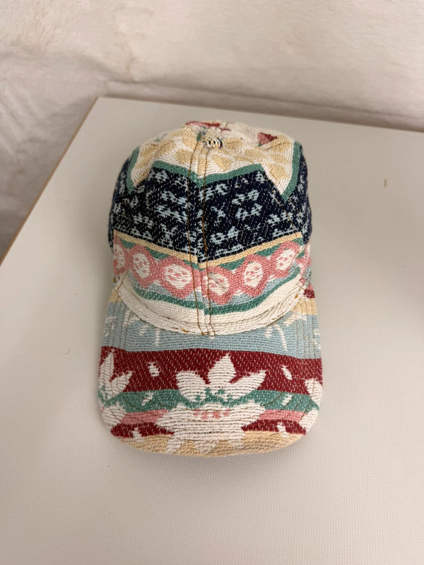 Casquette en tapisserie unisexe unique fait main upcyclé retravaillé et tissé taille unique n•969