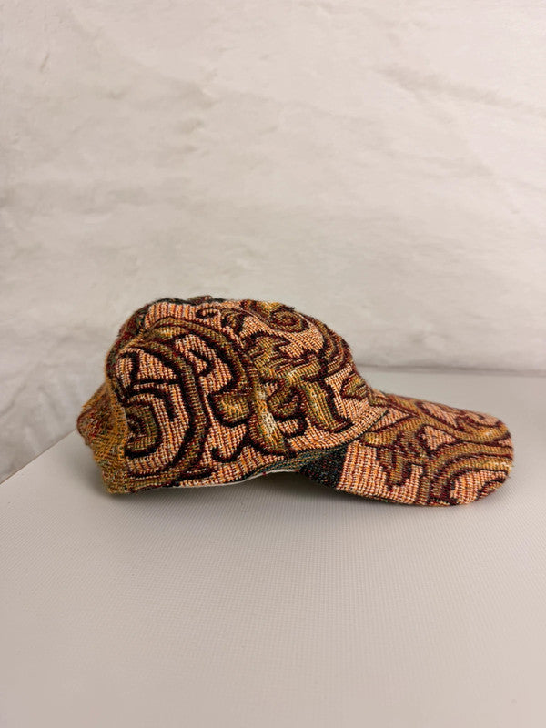 Casquette en tapisserie unisexe unique fait main upcyclé retravaillé et tissé taille unique n•975