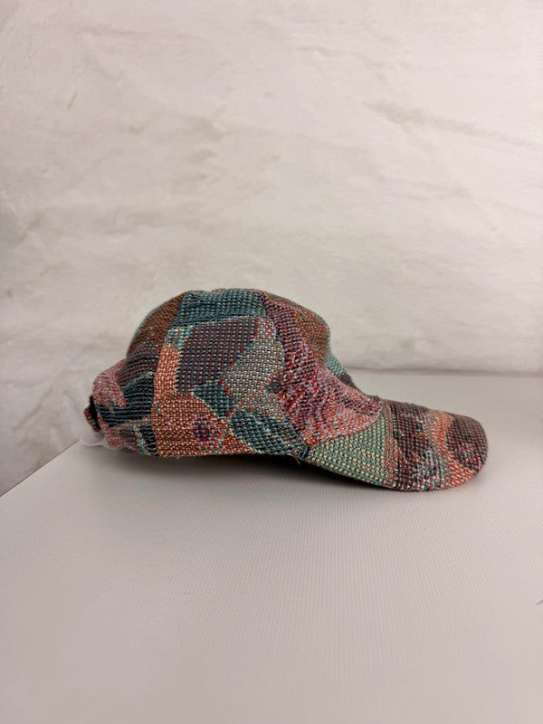 Casquette en tapisserie unisexe unique fait main upcyclé retravaillé et tissé taille unique  n•976