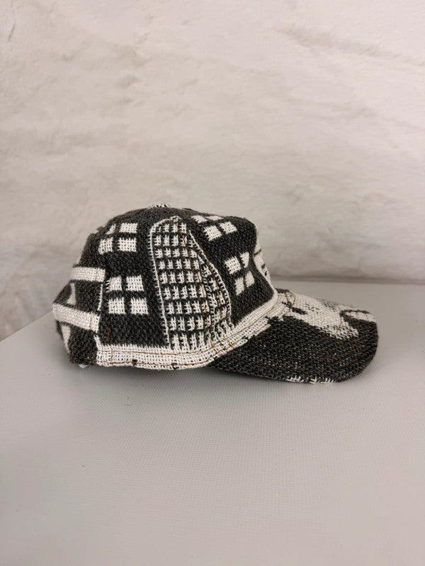 Casquette en tapisserie unisexe unique fait main upcyclé retravaillé et tissé taille unique n•985