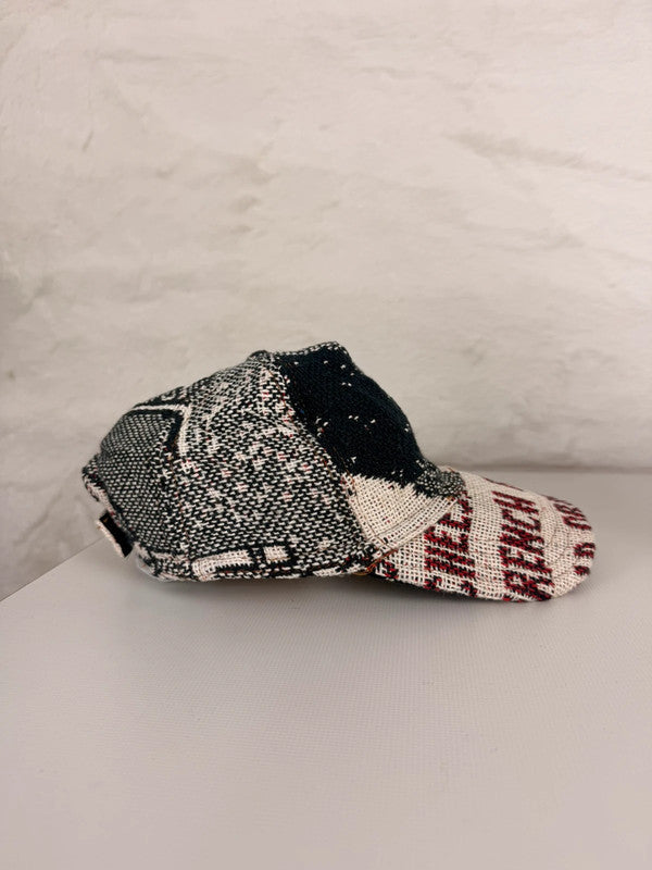 Casquette en tapisserie unisexe unique fait main upcyclé retravaillé et tissé taille unique n•987