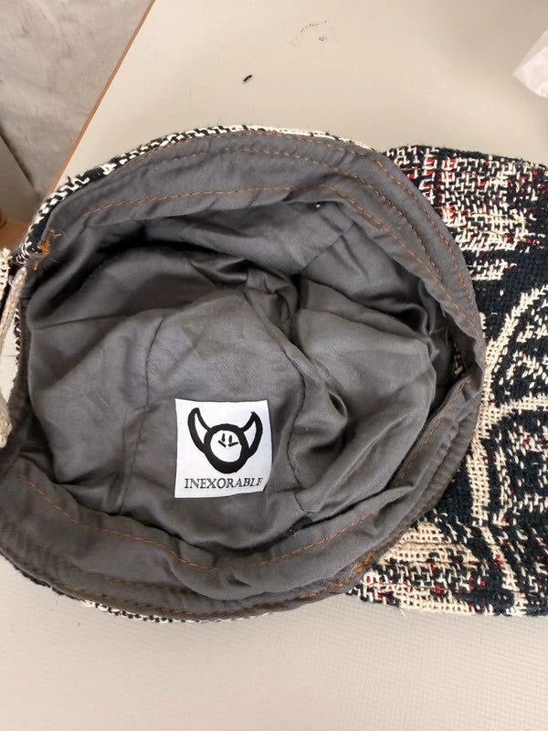 Casquette en tapisserie unisexe unique fait main upcyclé retravaillé et tissé taille unique n•988