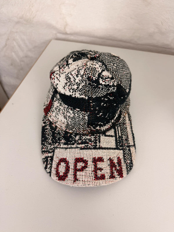 Casquette en tapisserie unisexe unique fait main upcyclé retravaillé et tissé taille unique n•988