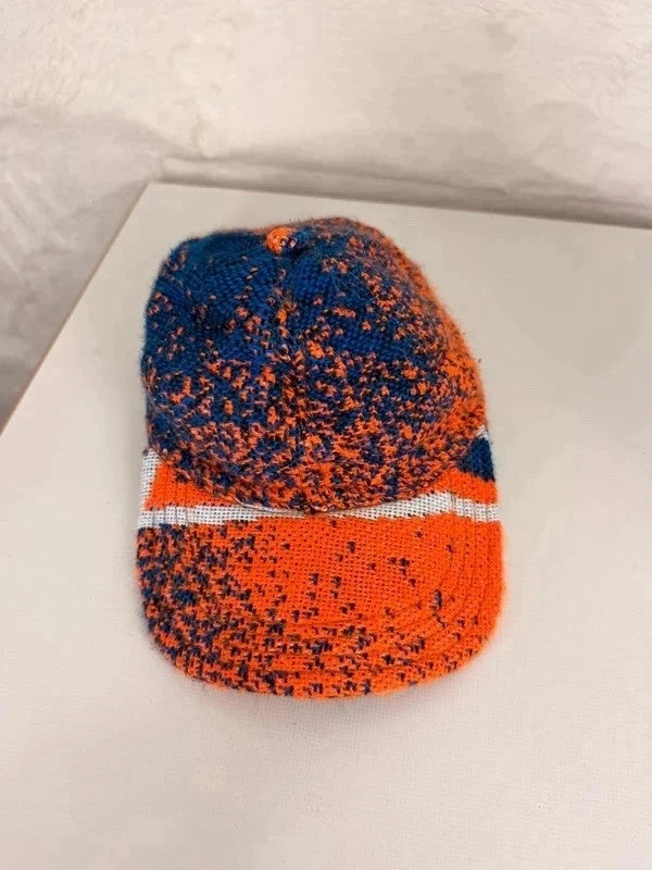 Casquette en tapisserie design unique fait main upcyclé retravaillé et tissé taille unique n•1004