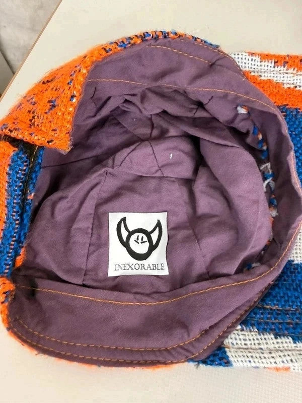 Casquette en tapisserie design unique fait main upcyclé retravaillé et tissé taille unique n•1004