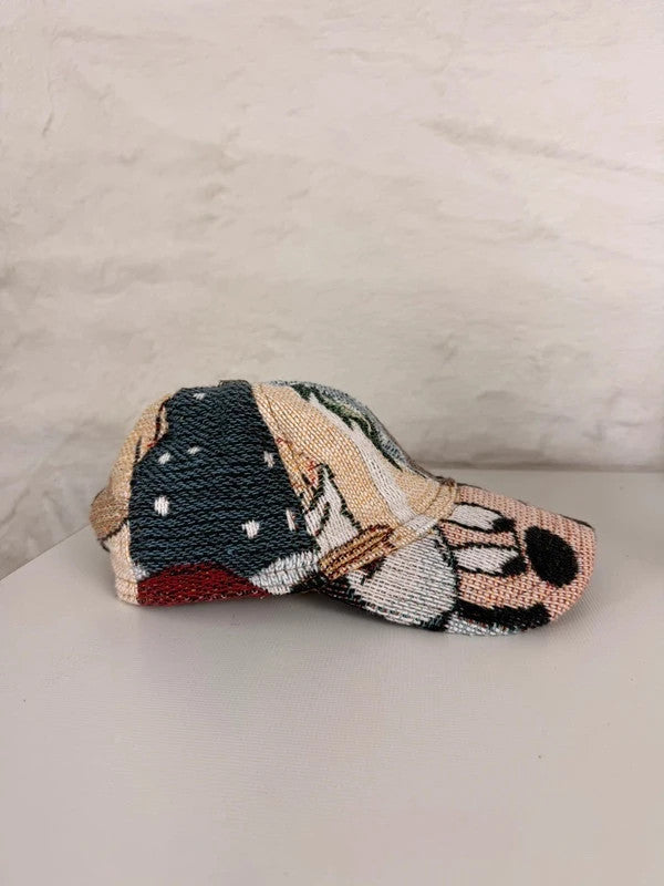 Casquette en tapisserie design unique fait main upcyclé retravaillé et tissé taille unique n•1011