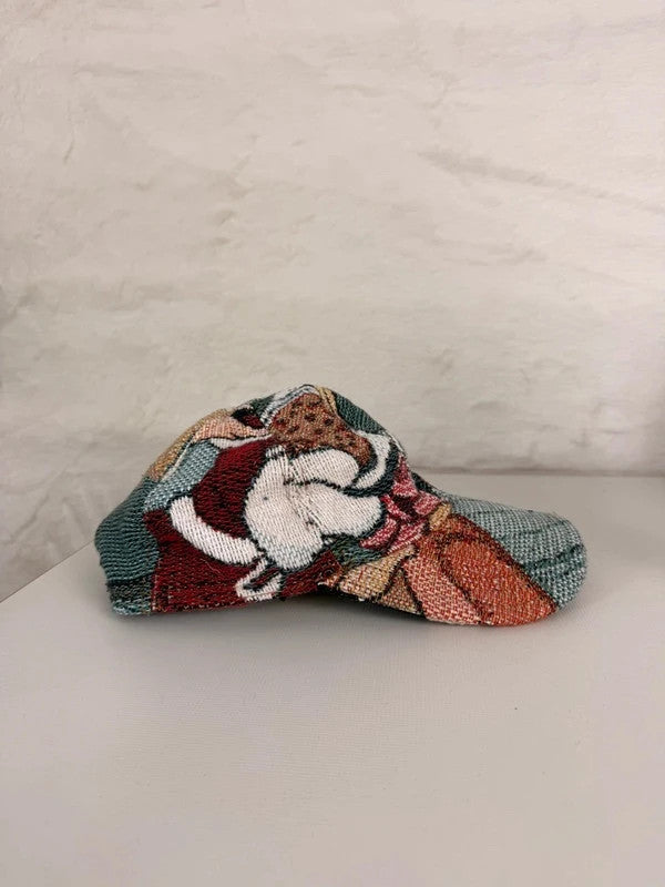 Casquette en tapisserie design unique fait main upcyclé retravaillé et tissé taille unique n•1013