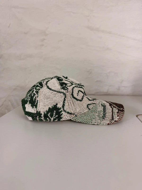 Casquette en tapisserie design unique fait main upcyclé retravaillé et tissé taille unique n•1026