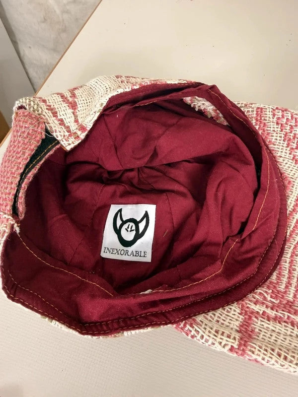 Casquette en tapisserie design unique fait main upcyclé retravaillé et tissé taille unique n•1030