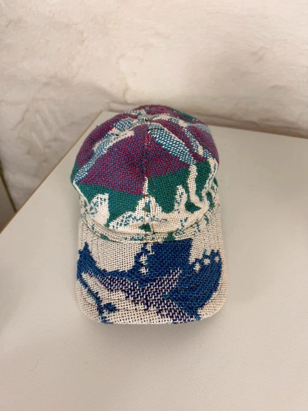 Casquette en tapisserie design unique fait main upcyclé retravaillé et tissé taille unique n•1034