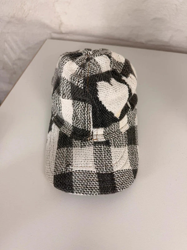Casquette en tapisserie design unique fait main upcyclé retravaillé et tissé taille unique n•1035