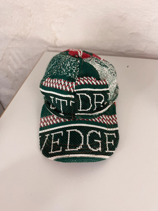 Casquette en tapisserie unisexe unique fait main upcyclé retravaillé et tissé taille unique n•1040