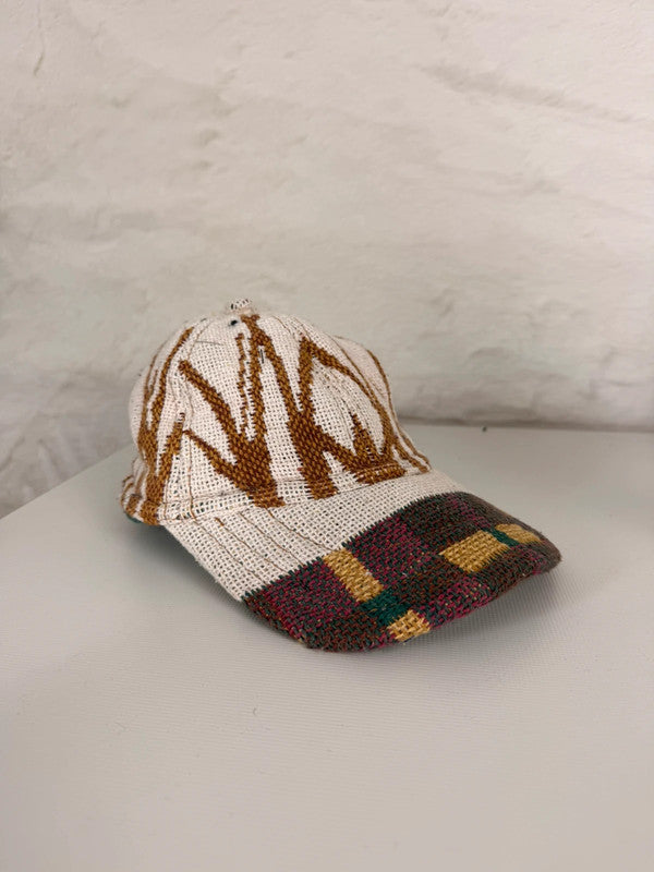 Casquette en tapisserie unisexe unique fait main upcyclé retravaillé et tissé taille unique n•1043