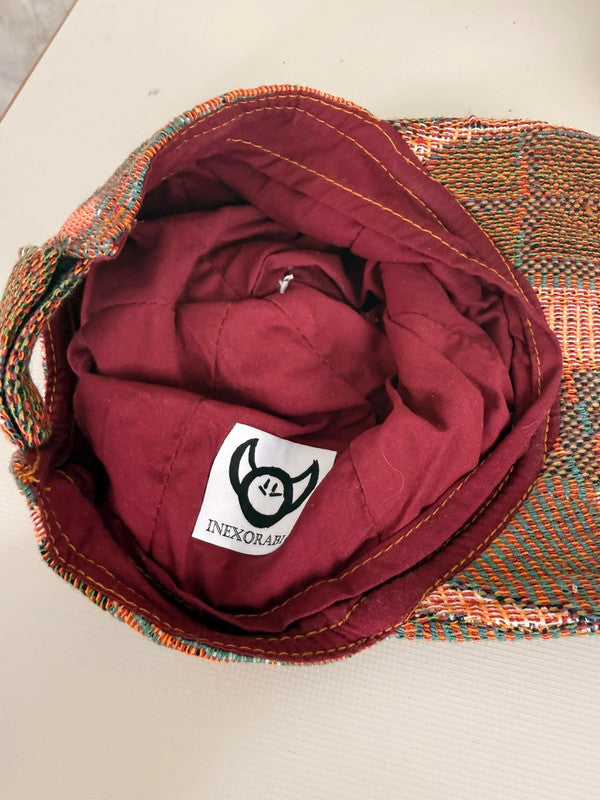 Casquette en tapisserie unisexe unique fait main upcyclé retravaillé et tissé taille unique n•1049