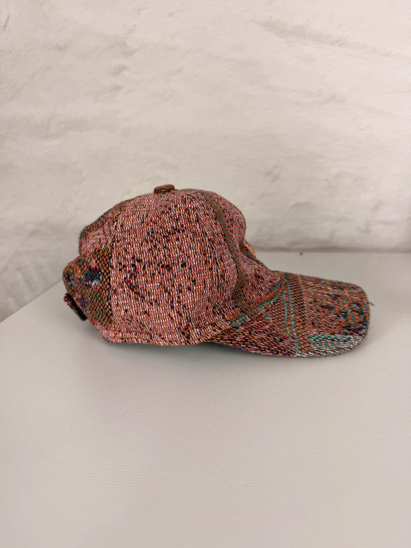 Casquette en tapisserie unisexe unique fait main upcyclé retravaillé et tissé taille unique n•1050