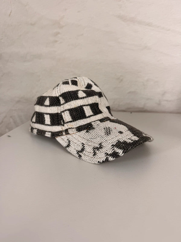 Casquette en tapisserie unisexe unique fait main upcyclé retravaillé et tissé taille unique n•1051