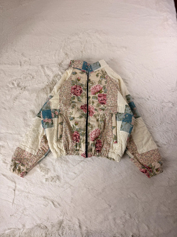 Veste en quilt crop style sportswear design unique vintage fait main upcyclé retravaillé M n•1106