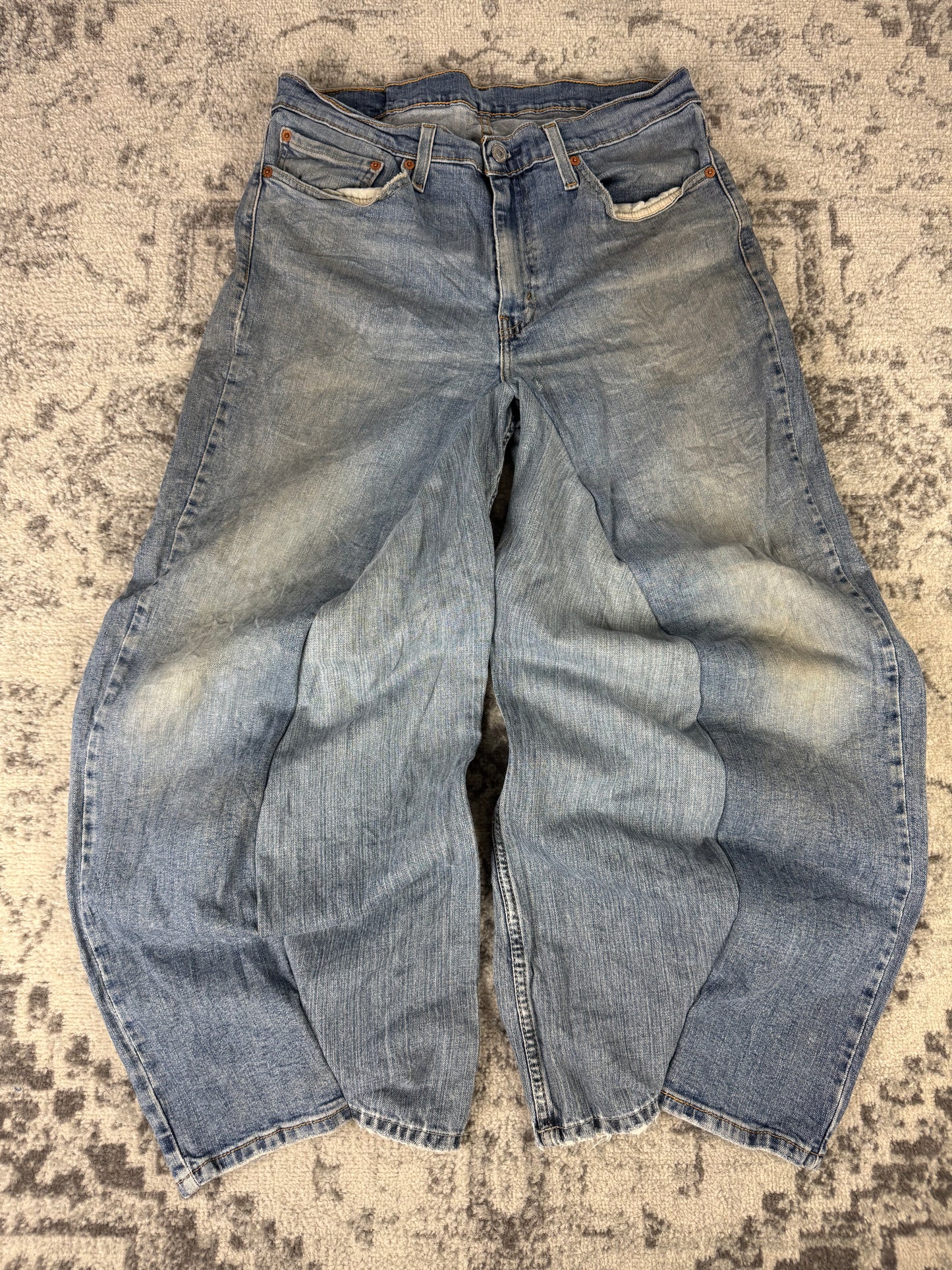 Pantalon baggy en denim upcyclé large style skater streetwear y2k hip-hop 90’s - Pièce unique M n•19